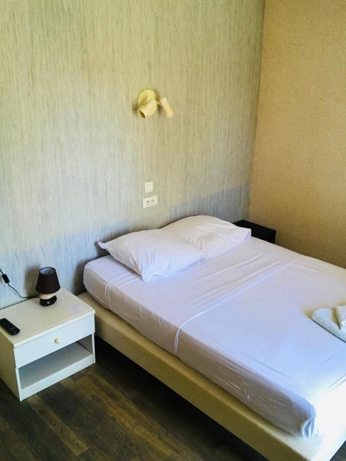 Hotel De La Gare Verchamp Extérieur photo