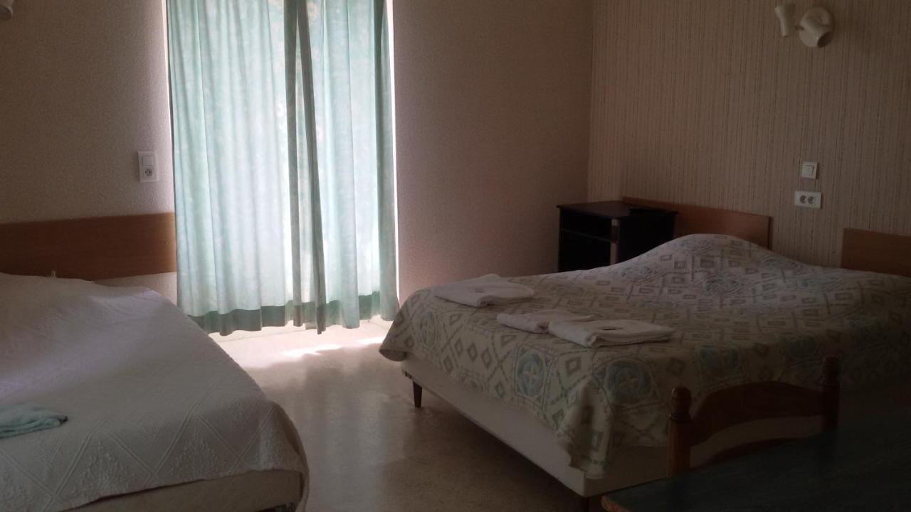 Hotel De La Gare Verchamp Extérieur photo